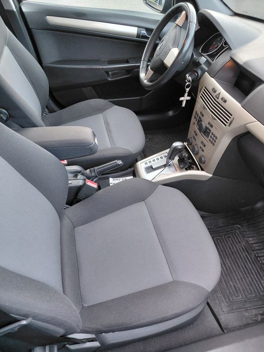 Opel Astra H 1.9 automata