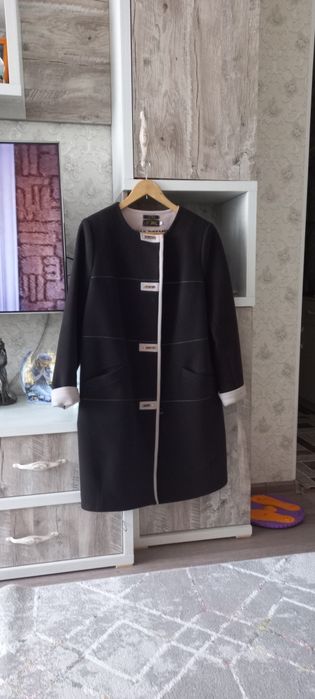 Пальто демисезонное