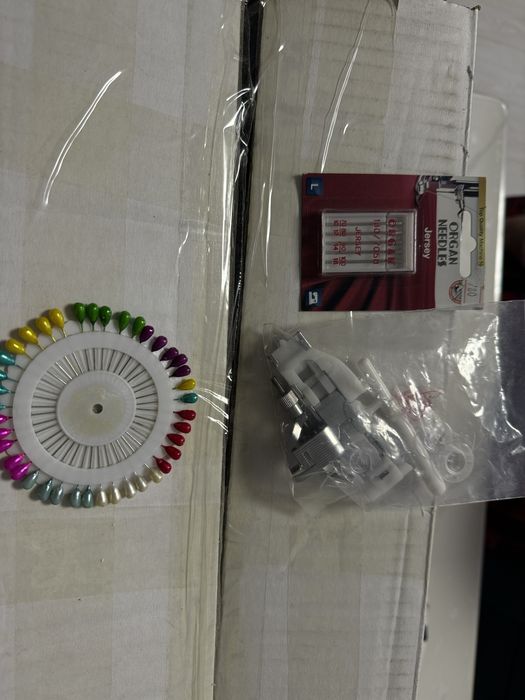 Швейная машинка Janome 1225S