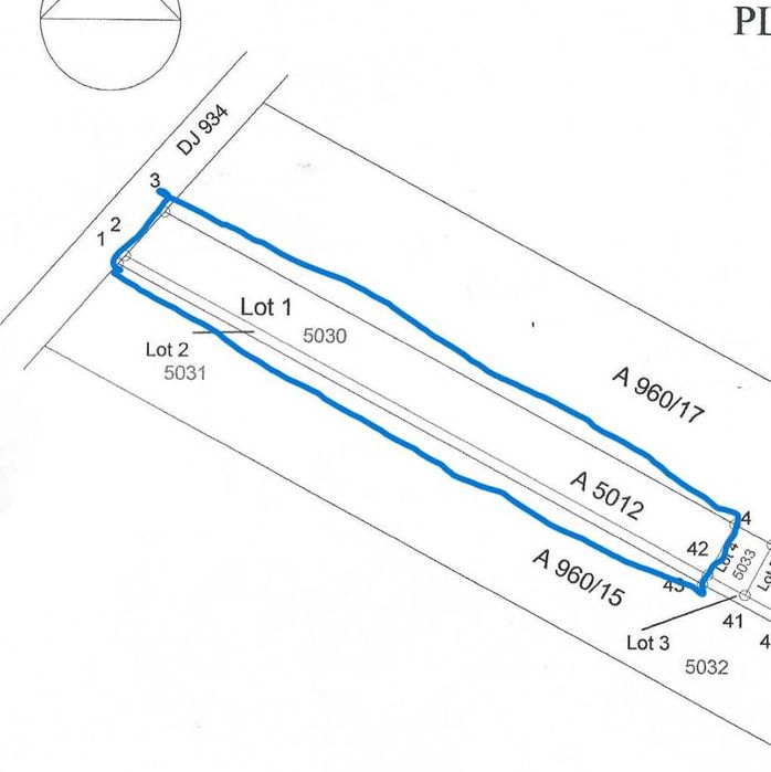 Vand URGENT  teren La strandul din Tasnad