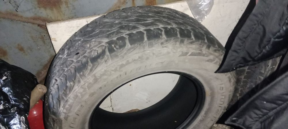 Шины б.у 4 покрышки