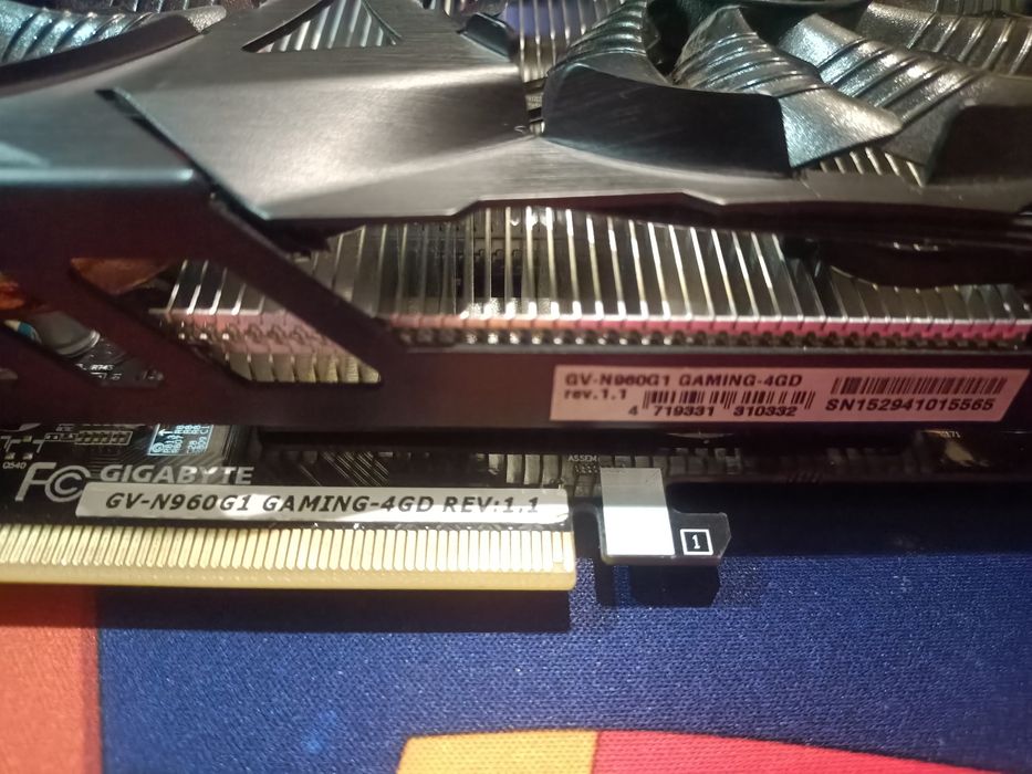 Продам топовую gtx 960 4gb