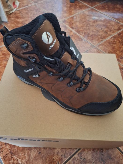 Продавам нови обувки Albatros, размер 43