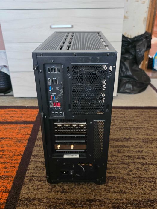 Настолен компютър/PC