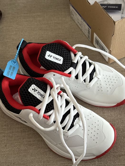 Новые Кросовки yonex