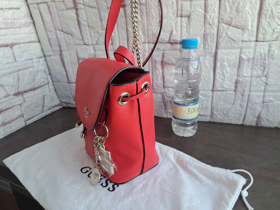 дамска чанта,GUESS-малка червена чантичка,гес,нова