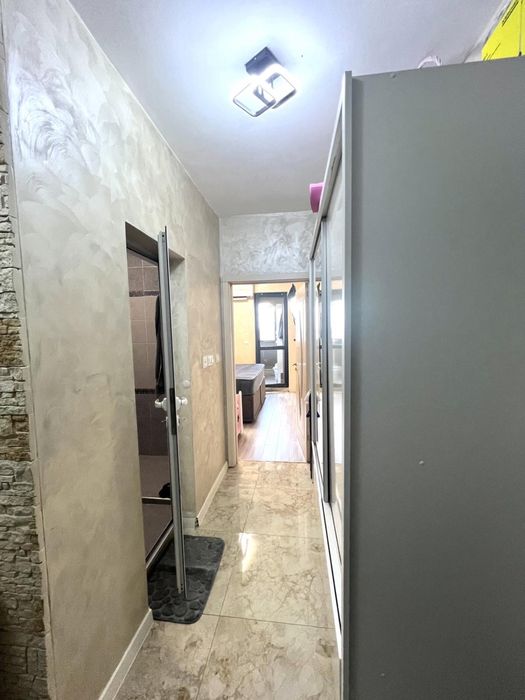 Обзаведено жилище с 3 спални и гараж