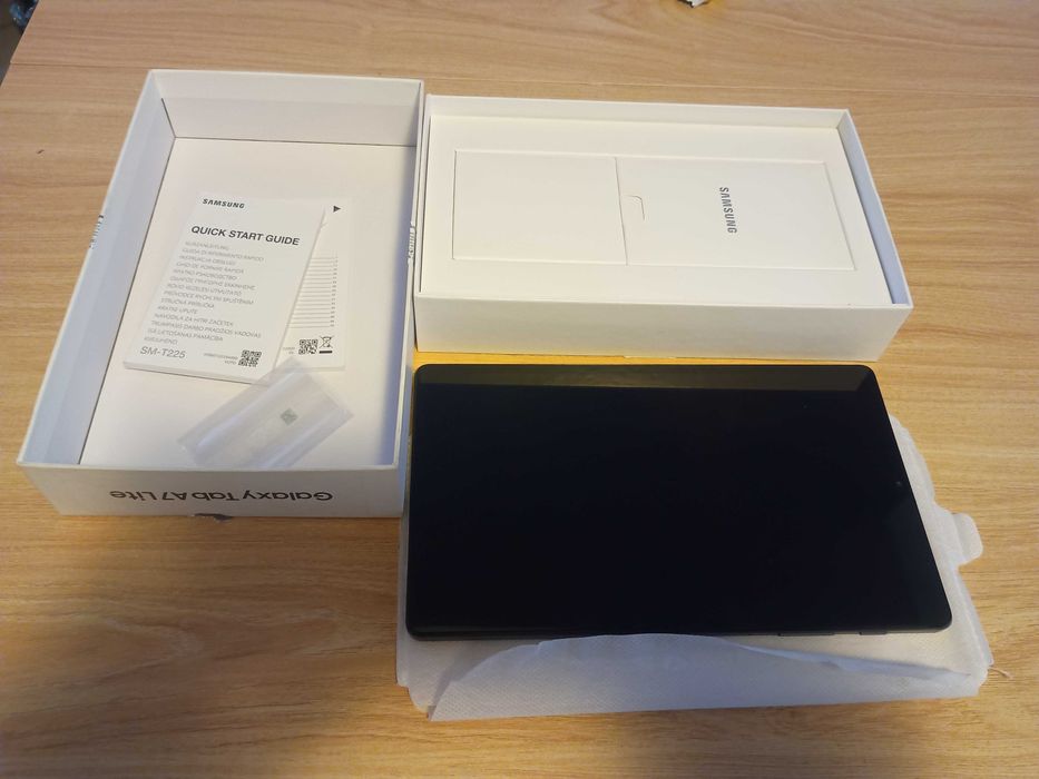 Tableta Galaxy Tab A7 lite, perfect,că nou, cutie originala