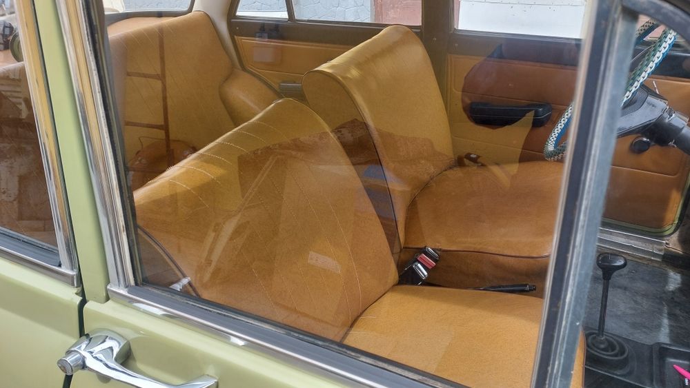 Москвич ретро 412