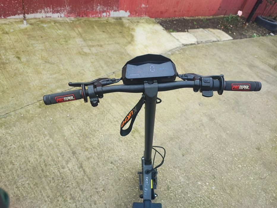 Vând kukirin g2 2024