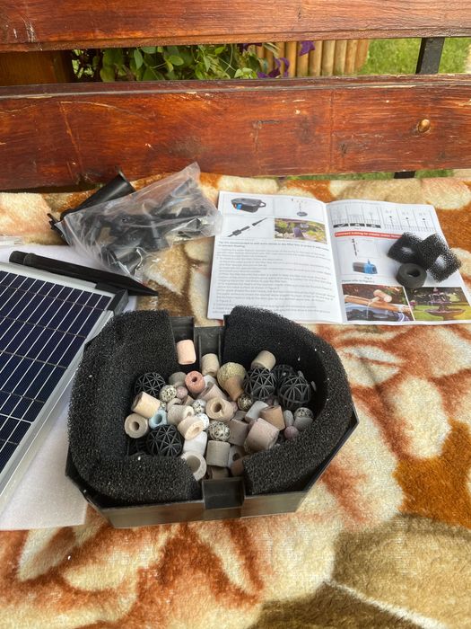 Ser complet filtru iaz 2400l/h si set filtru cu panou solar 605l/h