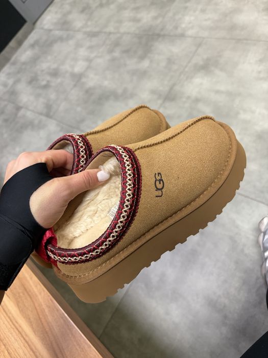 Ugg tazz.