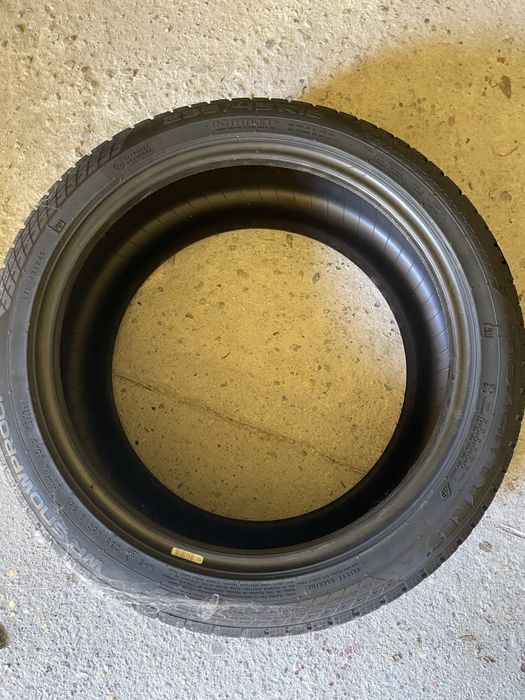 Anvelopa iarna Nokian 235.45.18