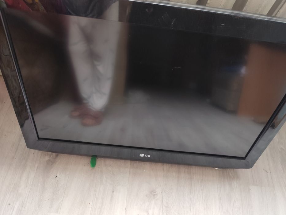 Телевизор ж/к  LG, диагональ 80