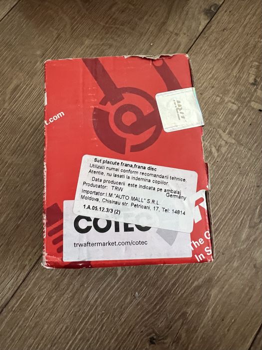 Set discuri/placuțe frână spate Toyota Auris/Corolla -  TRW DF4830