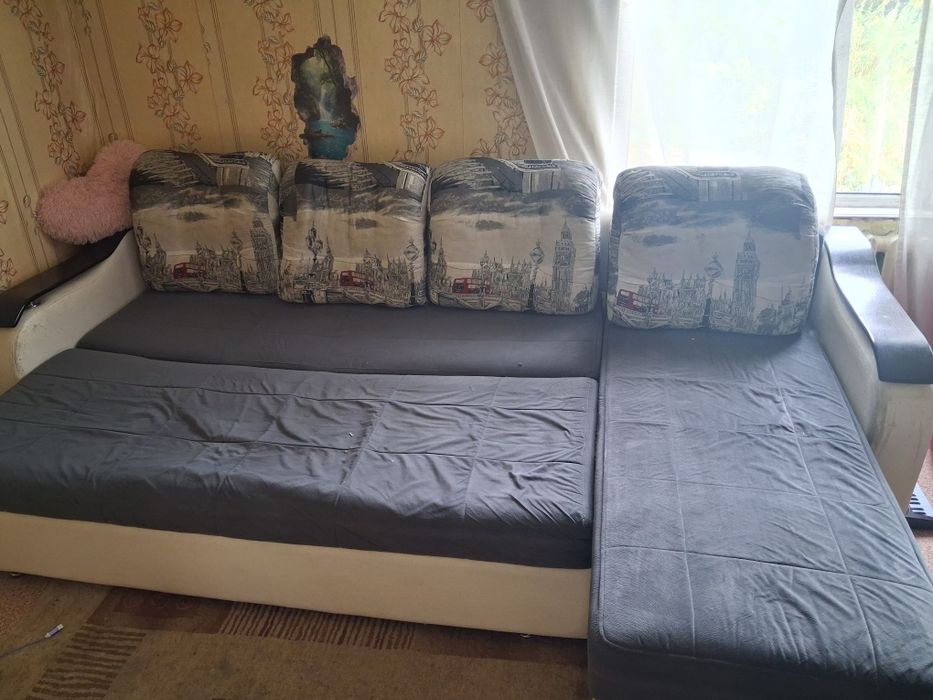 Продам диван 15000 тысяч
