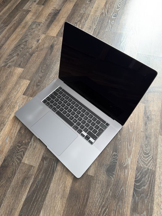 Apple MacBook Pro 16” i9 9th GEN 32GB RAM, 1TB SSD