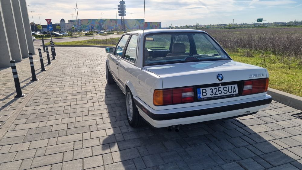Bmw e30 325i coupe