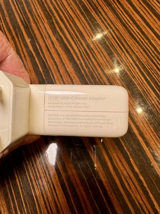 Блок питания Apple 61W USB-C. Оригинал