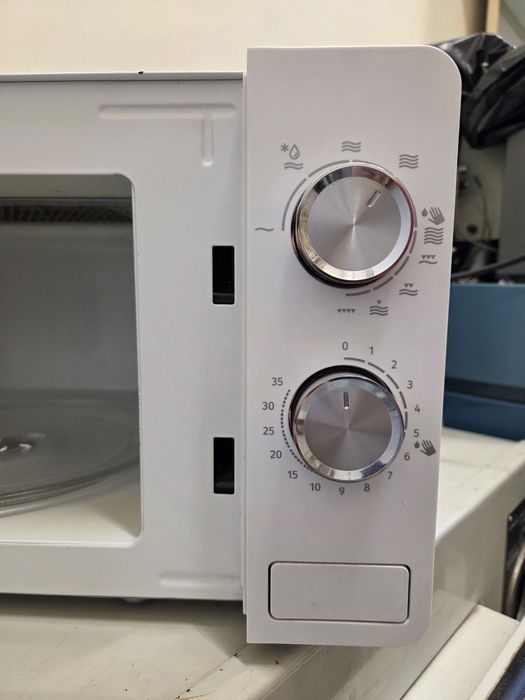 Продавам микровълнова печка Gorenje