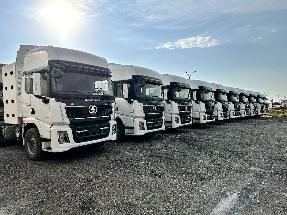 Тягач газовый Shacman Shaanxi Man пневмоподвеска в наличии