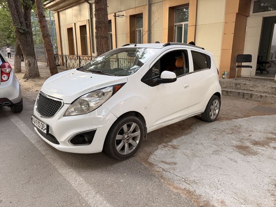 Chevrolet spark 2015 MT arenda