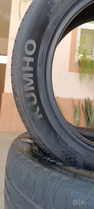 Kumho ecsta HS51 215/55/R17 94v