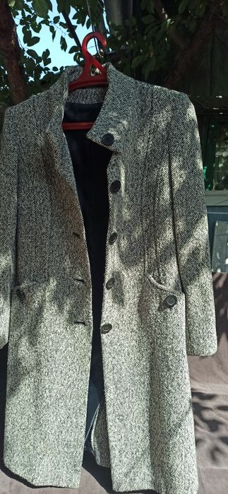 Пальто серое осенние