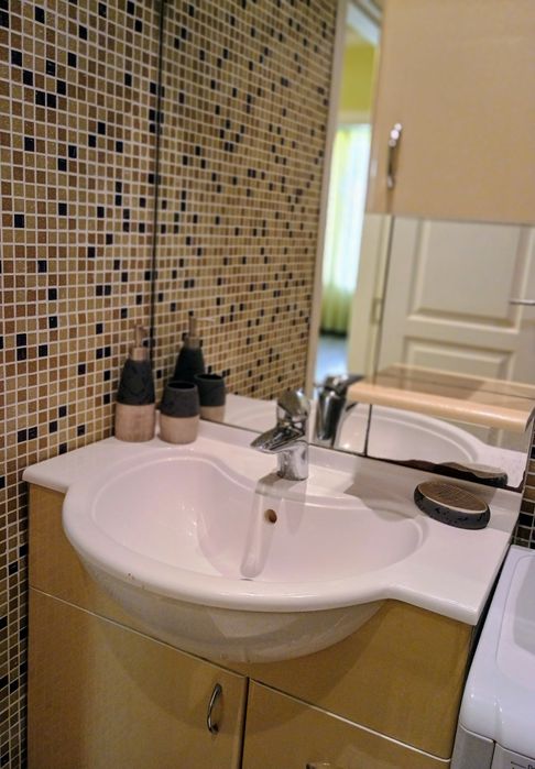 Дава се под наем Двустаен апартамент в к.к. Златни пясъци - 75 кв.м за 400 € - Снимка #9