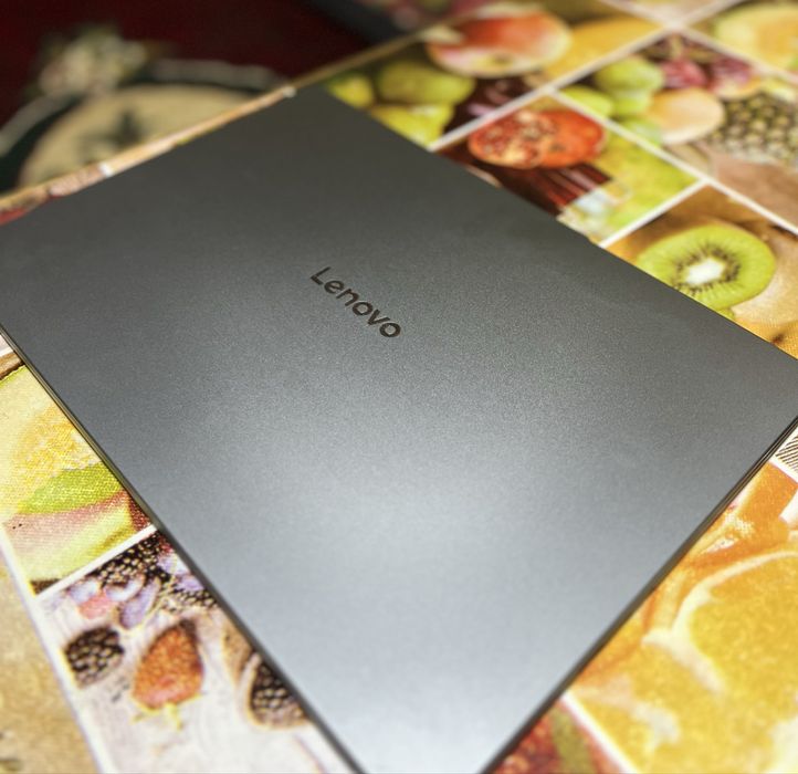 Noutbuk Lenovo Ideapad slim3
