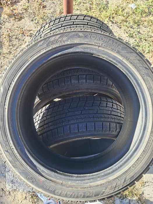 Продам шины 235/45/18 якохама