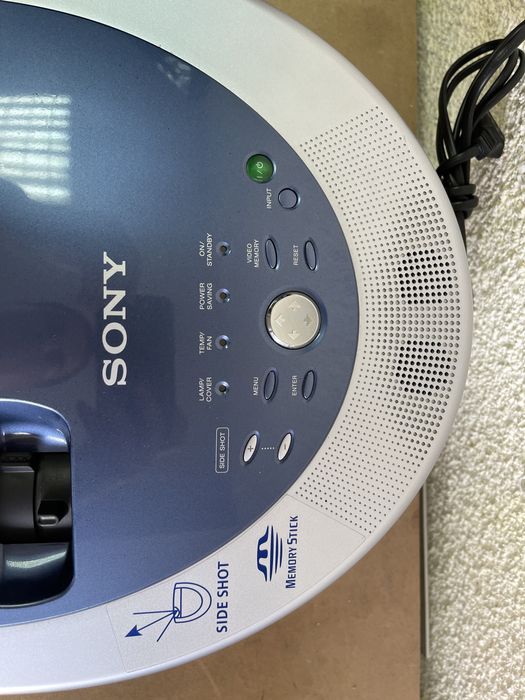 Проектор SONY VPL-HS1