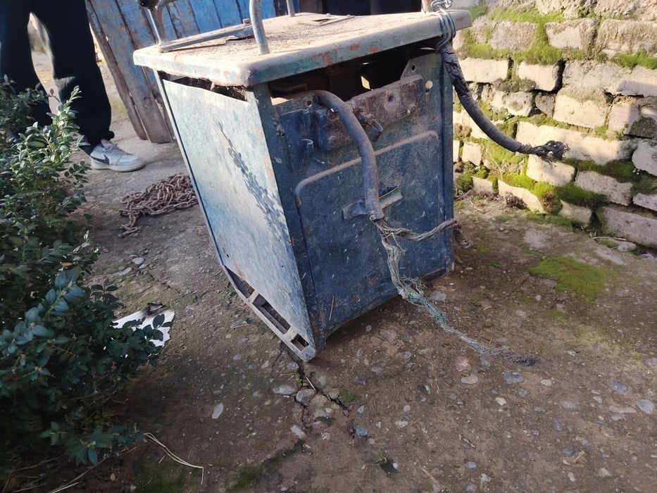 Svarka aparat sotiladi