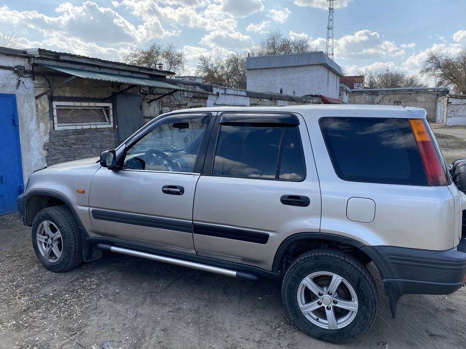 Продам Honda CR-V