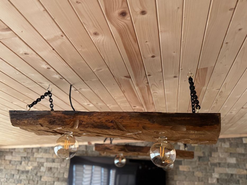 Ръчно изработен полилей от масивно дърво