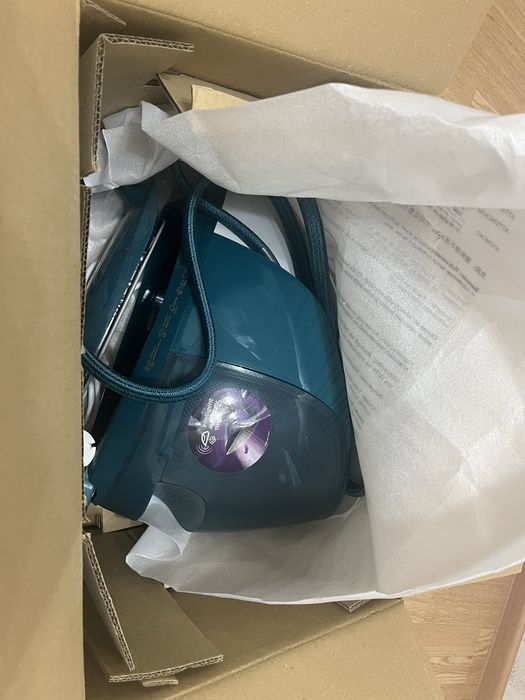 Продам утюг-парогенератор PHILIPS PerfectCare 7000
