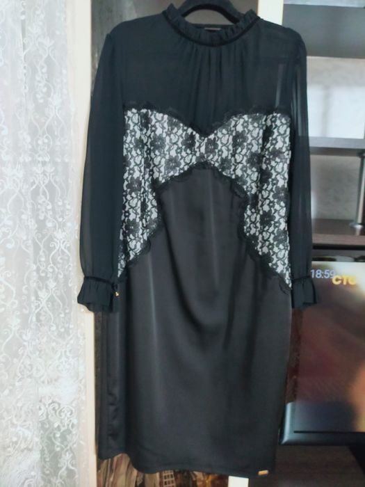 Продам платье женское