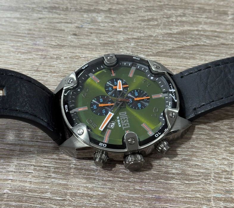 часовник Diesel DZ4626