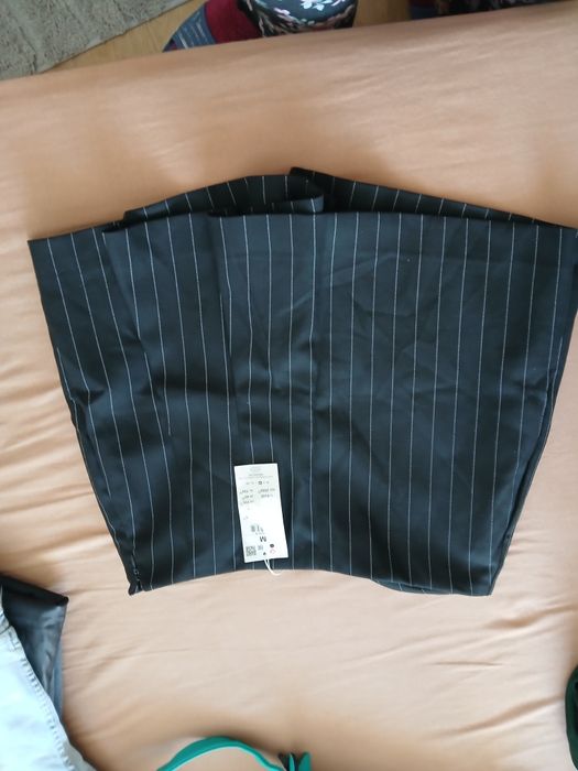 Дамски поли и панталони