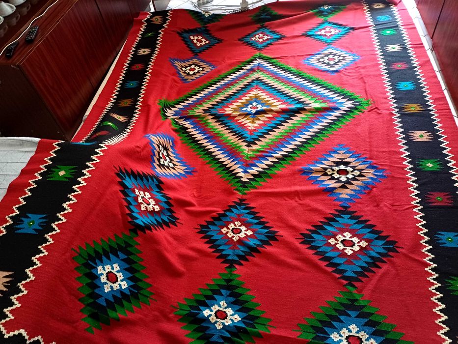 Килим 100% вълна