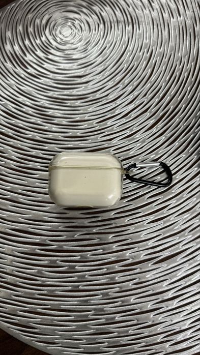 Наушники б/у в отличном сост.