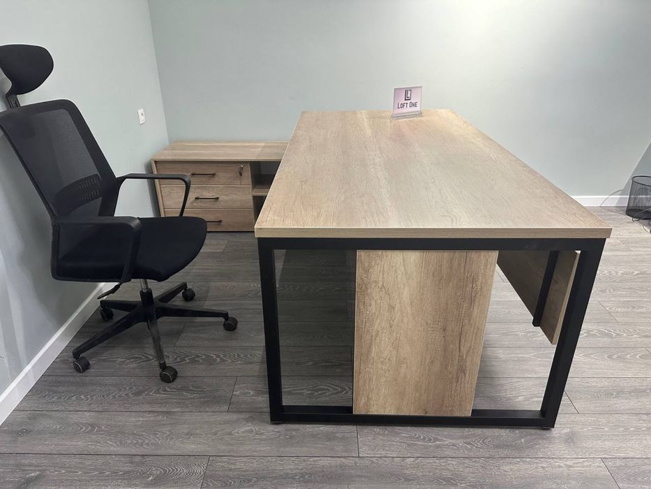 Директорский стол, стол руководителя офисная мебель, стол лофт
