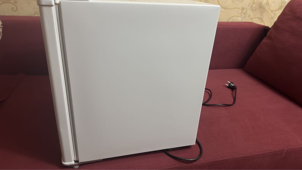 Холодильник бирюса