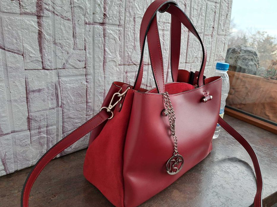 дамска чанта,малка червена чантичка-Нова!естествена кожа