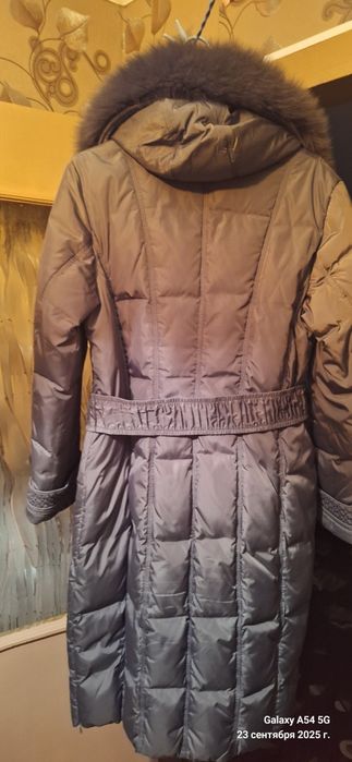 Продам женский пуховик, тёплый