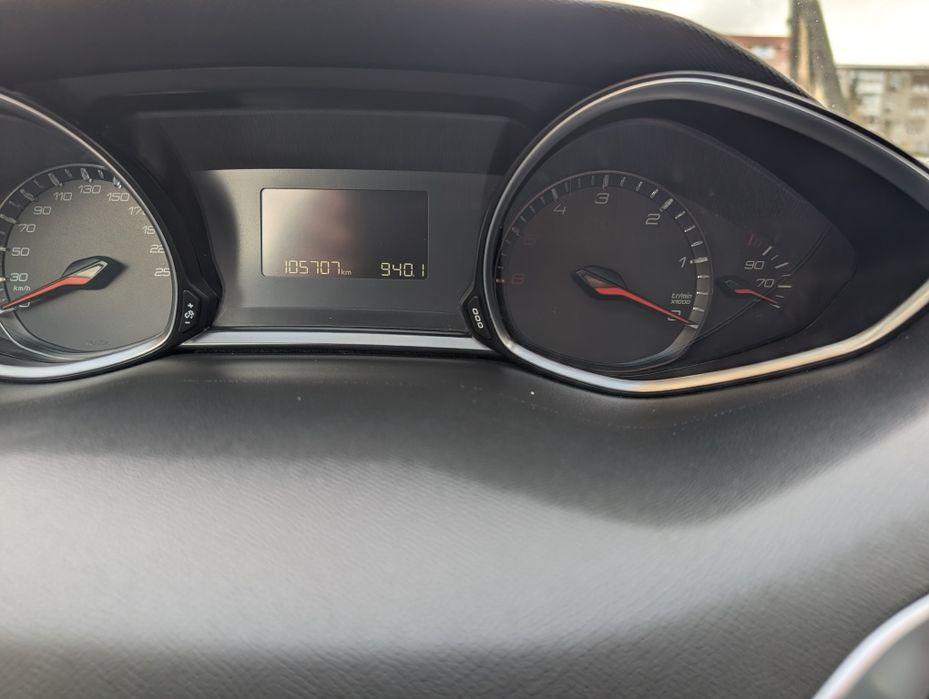 Vând Peugeot 308