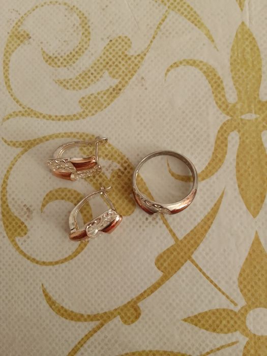 Комплект сережки и кольцо