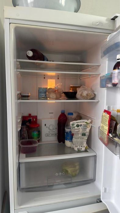 Продам холодильник