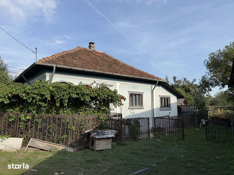 Vand Casa Batraneasca + Teren 1754 mp Com. Malureni Sat Bunești Argeș