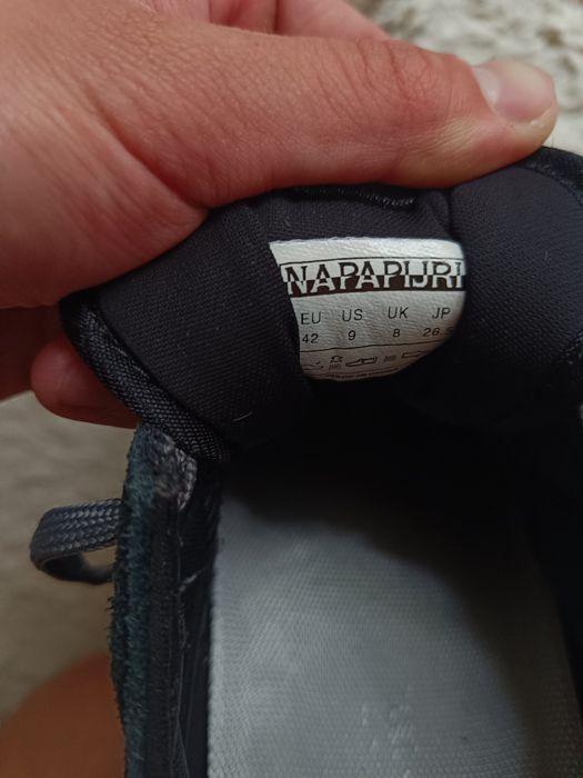 Adidași Napapijiri